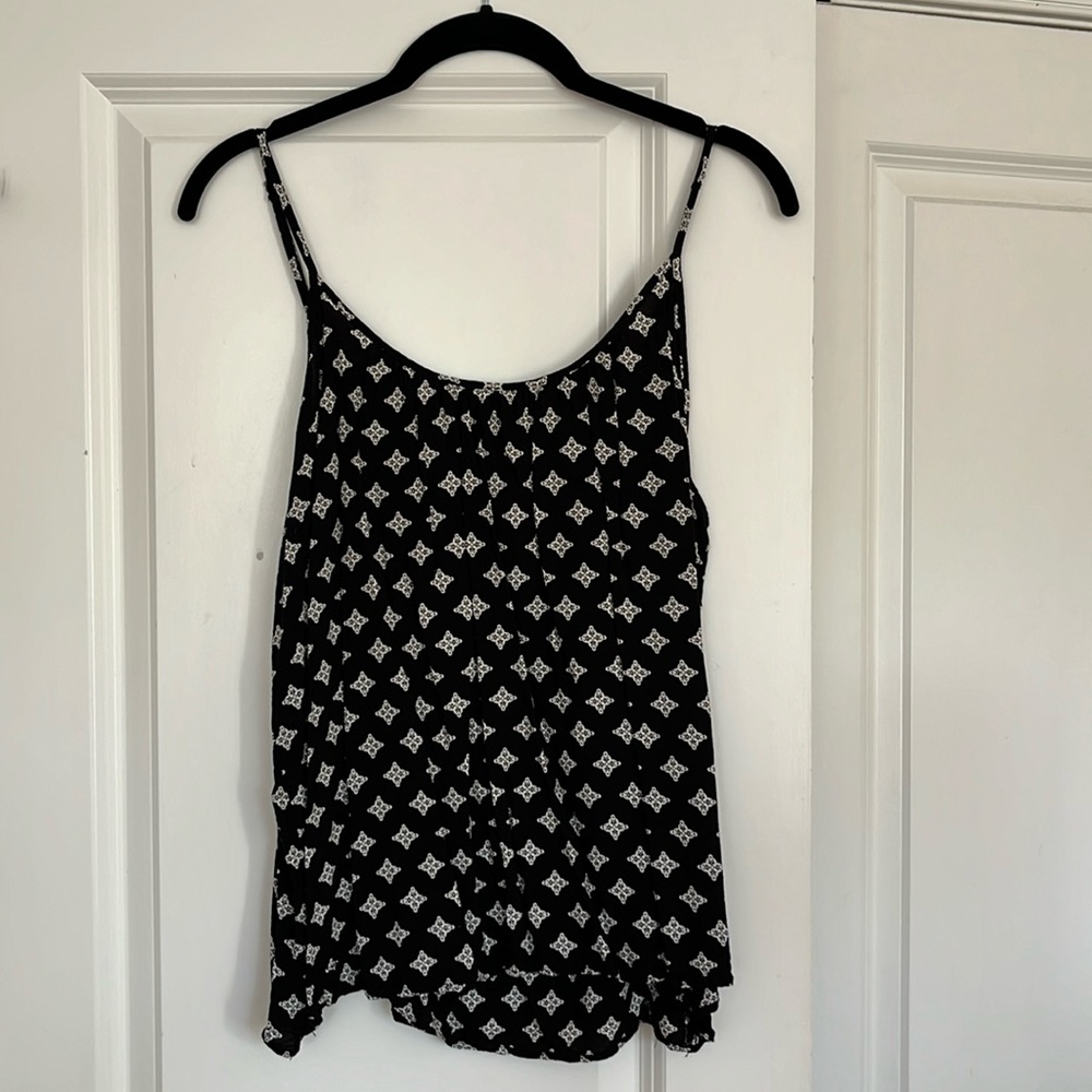 Gap Black and White Pattern Tank Top